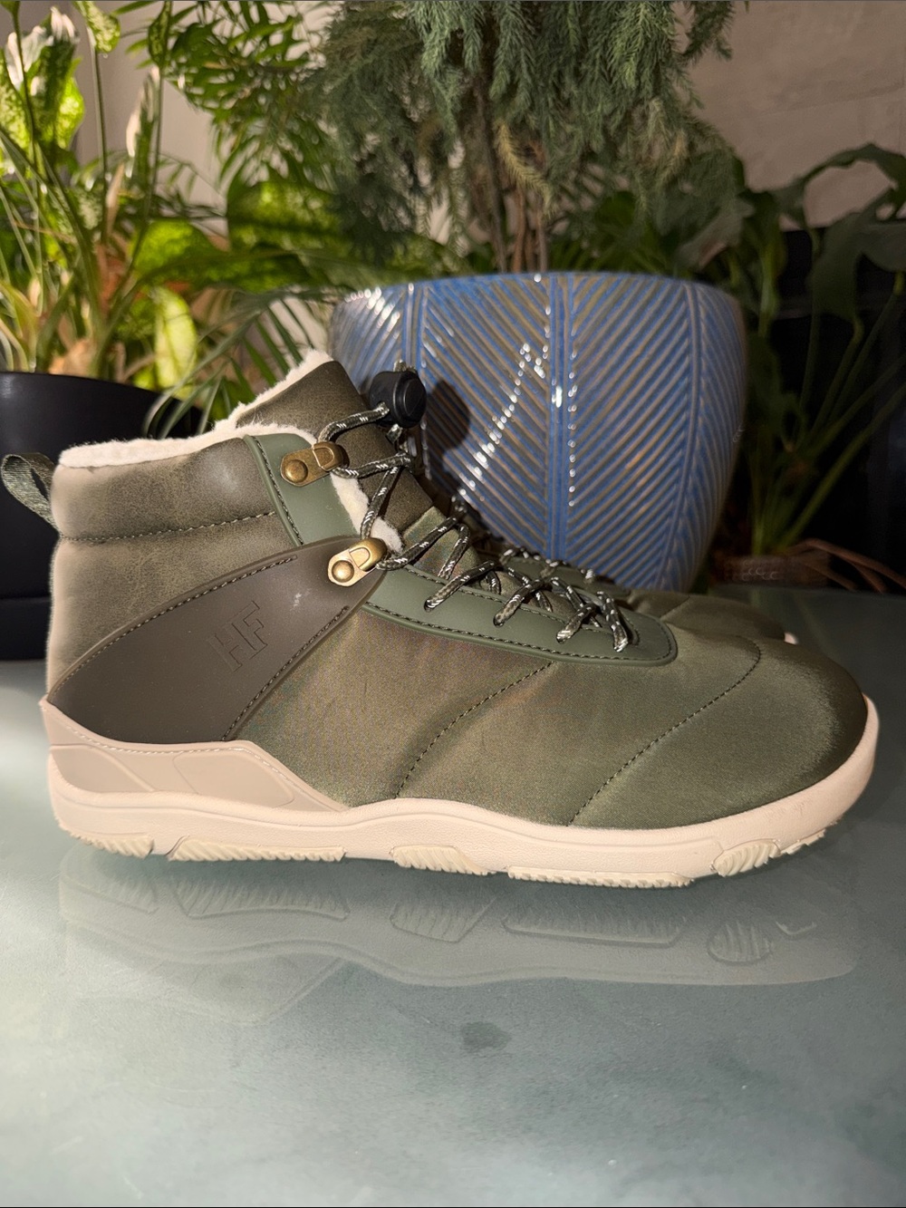 Hike Footwear Azura Olive Green Insulated High-Top Shoes